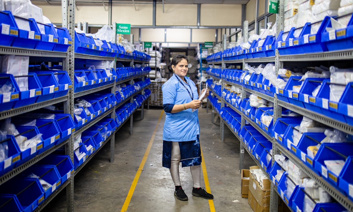 Een magazijn vol voorraad. Elke procent betere omloopsnelheid is vrijgemaakt kapitaal, geen omzet die nog verkocht moet worden.